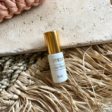 Load image into Gallery viewer, Roll-on Santal Royal