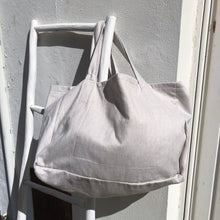 Load image into Gallery viewer, Cabas oversize greige en tissu chevron