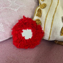 Load image into Gallery viewer, Miroir froufrous rouge fait main au Maroc – vue 4