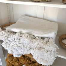 Load image into Gallery viewer, Plaid à pompons | Blanc