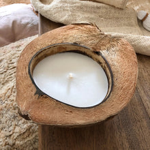 Load image into Gallery viewer, Bougie noix de coco