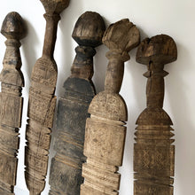 Load image into Gallery viewer, Ancien piquet de tente berbère