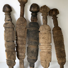 Load image into Gallery viewer, Ancien piquet de tente berbère