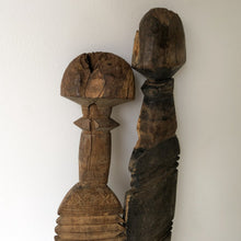 Load image into Gallery viewer, Ancien piquet de tente berbère