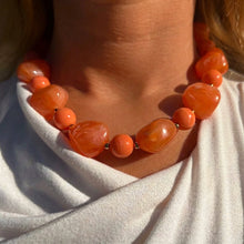 Load image into Gallery viewer, Collier Sable doré en acier inoxydable – vue 1
