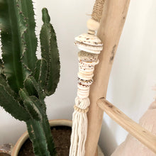 Load image into Gallery viewer, Suspension en coquillages | N°6
